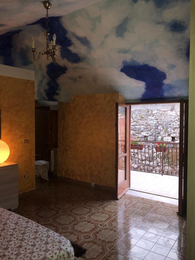 Bed And Breakfast Il Cavaliere Pozzilli Bagian luar foto