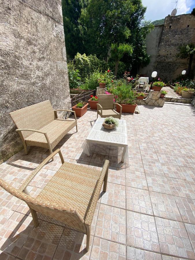 Bed And Breakfast Il Cavaliere Pozzilli Bagian luar foto